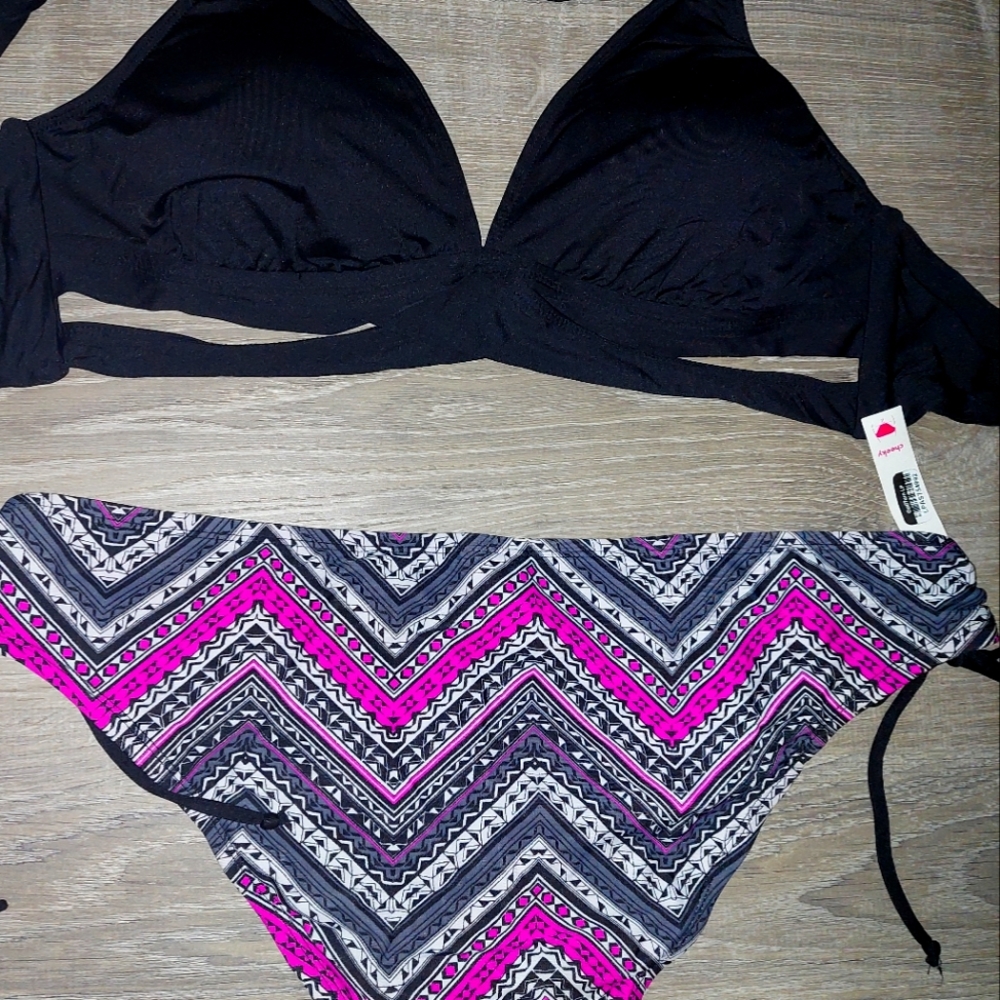 Mossimo Bikini - Picture 3 of 5